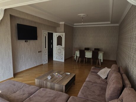 2-room apartment for rent, 95 m², Şah İsmayıl Xətai: 1 500 ₼/mo 3