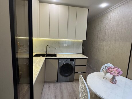 4-комнатная квартира, 100 м², Həzi Aslanov: 225 000 ₼ 2