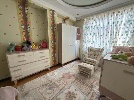 3-room apartment for rent, 135 m², Neftçilər: 1 100 ₼/mo 4