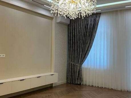 4-комнатная квартира, 185 м², Elmlər Akademiyası: 760 000 ₼ 4