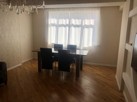 2-room apartment for rent, 75 m², Qara Qarayev: 700 ₼/mo 3