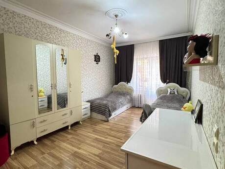 4-room apartment, 100 m², Azadlıq Prospekti: 255 000 ₼ 4