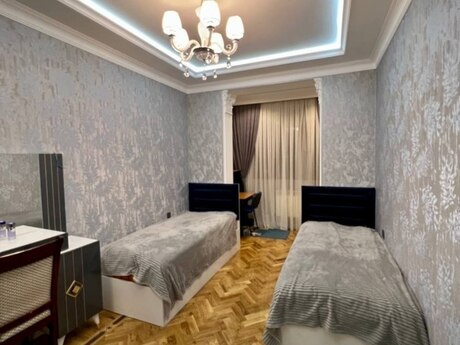3 otaqlı mənzil, 176 m², 20 Yanvar: 320 000 ₼ 5