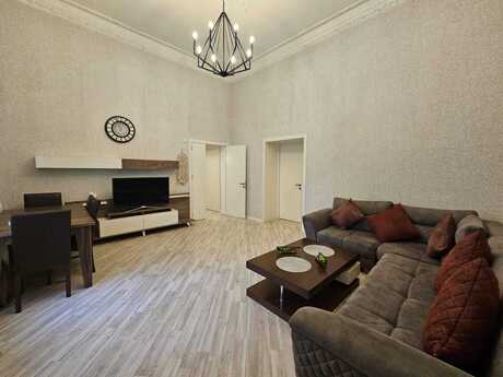 2-room apartment for rent, 100 m², İçəri Şəhər: 1 379 ₼/mo 2