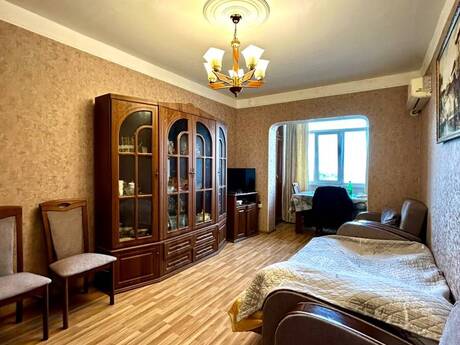 2-room apartment, 65 m², 8 Noyabr: 240 000 ₼ 2