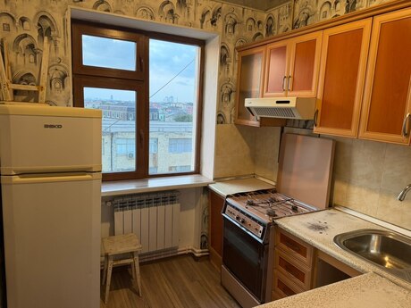 3-room apartment for rent, 75 m², Həzi Aslanov: 500 ₼/mo 3