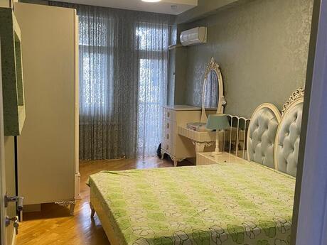 2-room apartment for rent, 70 m², 8-ci kilometr: 650 ₼/mo 2