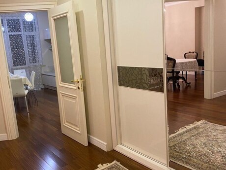 Kirayə 3 otaqlı mənzil, 150 m², Elmlər Akademiyası: 1 700 ₼/ay 5