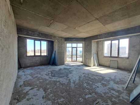 4-комнатная квартира, 205 м², Nizami: 520 000 ₼ 4