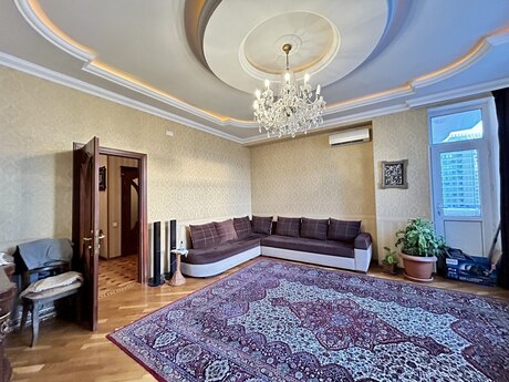 3 otaqlı mənzil, 110 m², Elmlər Akademiyası: 370 000 ₼ 3