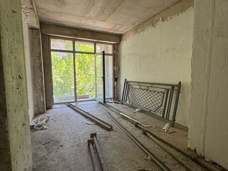 3 otaqlı mənzil, 127 m², 28 May: 393 000 ₼ 2