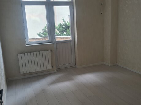 3-room apartment for rent, 90 m², Neftçilər: 680 ₼/mo 3