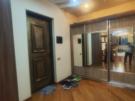 Kirayə 3 otaqlı mənzil, 100 m², Şah İsmayıl Xətai: 1 100 ₼/ay 5