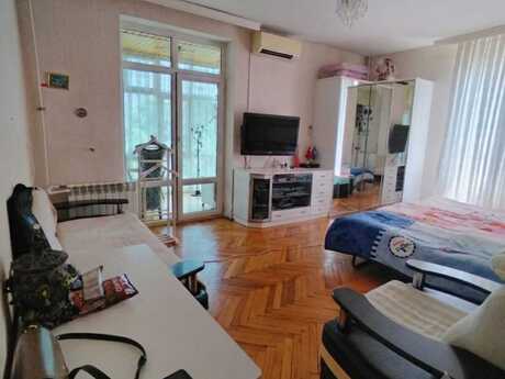 1 otaqlı mənzil, 40 m², 28 May: 175 000 ₼ 3