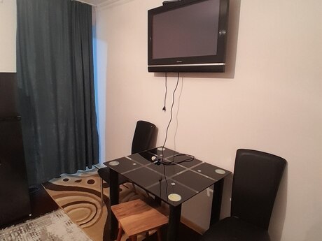 1-room apartment for rent, 20 m², Sahil: 400 ₼/mo 5