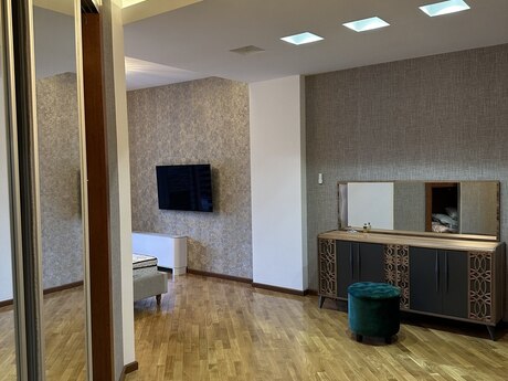 4 otaqlı mənzil, 232 m², İçəri Şəhər: 980 000 ₼ 4
