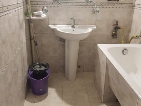 4-room apartment for rent, 85 m², Xalqlar Dostluğu: 200 ₼/mo 5