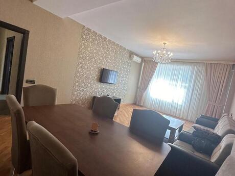 Аренда: 2-комнатная квартира, 120 м², Gənclik: 800 ₼/мес 3