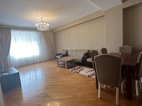 Аренда: 2-комнатная квартира, 120 м², Gənclik: 800 ₼/мес 2