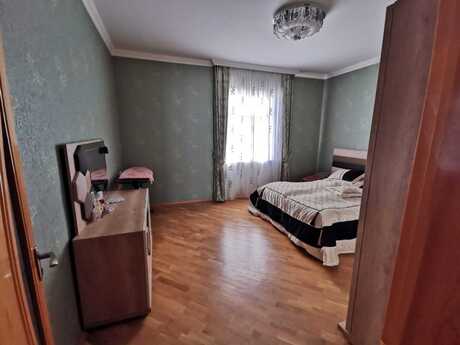 4 otaqlı həyət evi, 300 m², Xocəsən: 165 000 ₼ 2