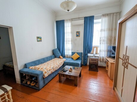 Объявление №6480922 - Баку, м. Низами, 3-комн., 60 м², 2/2 этаж