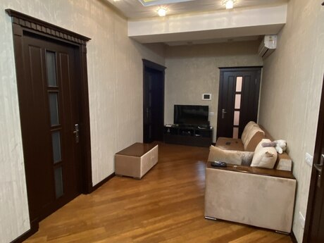 3-комнатная квартира, 120 м², Bakıxanov: 260 000 ₼ 3