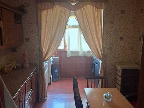 3-room apartment for rent, 75 m², Yeni Günəşli: 500 ₼/mo 3