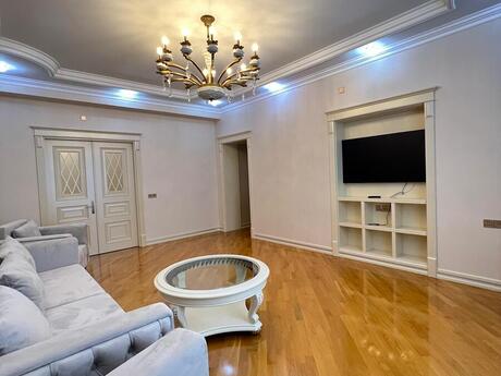 Kirayə 3 otaqlı mənzil, 140 m², Şah İsmayıl Xətai: 2 000 ₼/ay 3