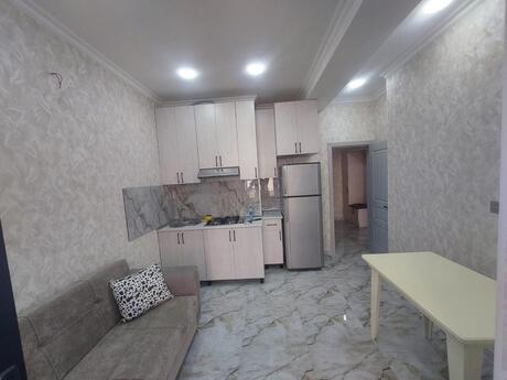 2-room apartment for rent, 55 m², Qara Qarayev: 700 ₼/mo 2