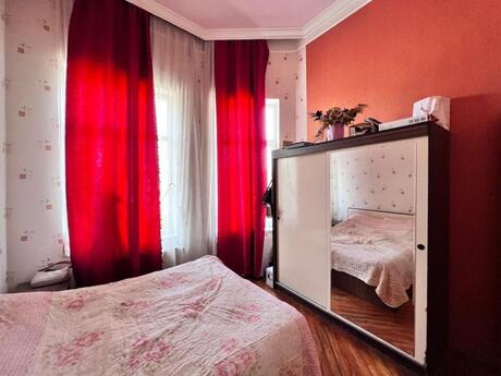 15 otaqlı həyət evi, 560 m², Badamdar: 550 000 ₼ 2
