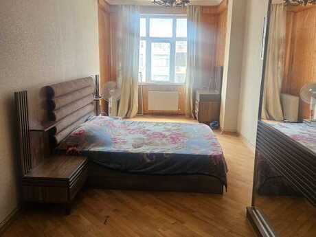 Kirayə 3 otaqlı mənzil, 140 m², 8 Noyabr: 1 200 ₼/ay 4