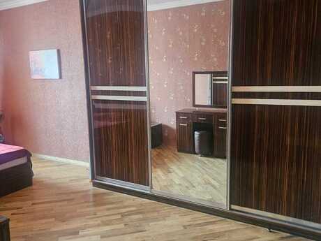 3 otaq · 140 m² · 18/18 mərtəbə, 8 Noyabr