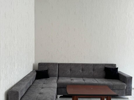 Kirayə 3 otaqlı mənzil, 100 m², Nizami: 750 ₼/ay 2