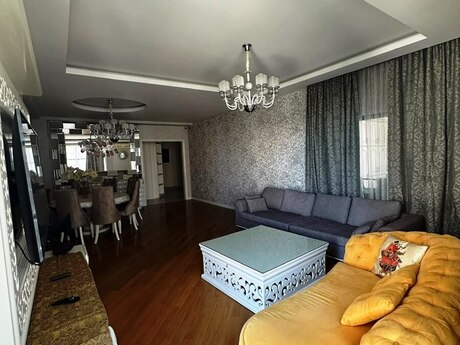 Аренда: 4-комнатная квартира, 200 м², 28 May: 2 000 ₼/мес 2
