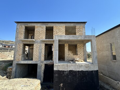 7 otaqlı həyət evi, 300 m², Badamdar: 215 000 ₼ 2