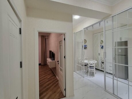 2-room apartment for rent, 70 m², Nəriman Nərimanov: 900 ₼/mo 4