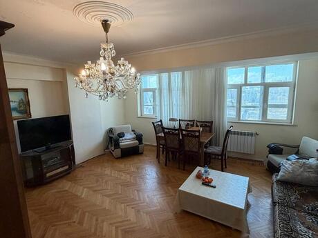 Kirayə 2 otaqlı mənzil, 80 m², 28 May: 950 ₼/ay 2