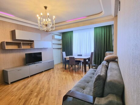 2-комнатная квартира, 71 м², Qara Qarayev: 225 000 ₼ 2