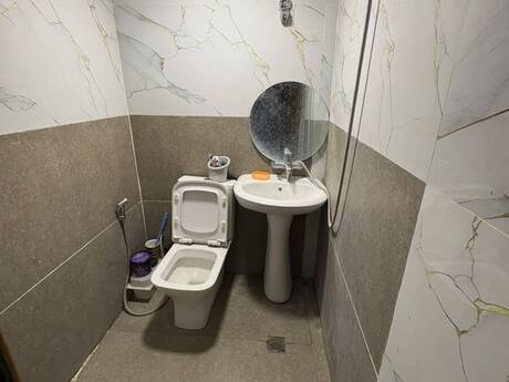 4-room apartment for rent, 60 m², Sahil: 800 ₼/mo 2
