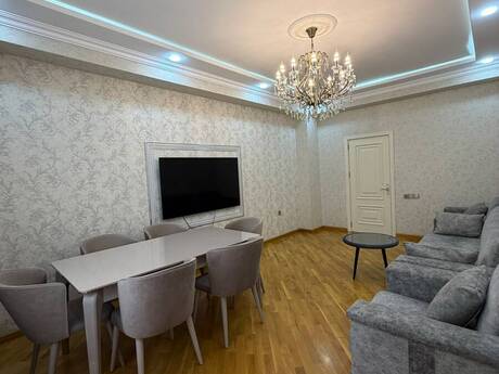 Elan №6481323 - Bakı, Həzi Aslanov q., 2 otaqlı, 70 m², 14/17 mərtəbə