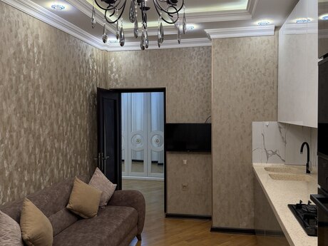 Bakıxanovda 2 otaqlı yeni tikili mənzil kirayə verilir, 94 m², 800 AZN/ay, şəkil 2 / 11