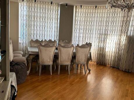 4-room apartment, 212 m², Elmlər Akademiyası: 550 000 ₼ 2