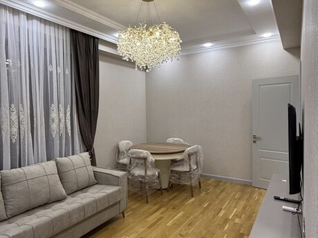 2-room apartment for rent, 80 m², Memar Əcəmi: 1 000 ₼/mo 2