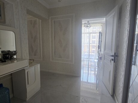 3 otaqlı mənzil, 110 m², 28 May: 400 000 ₼ 2