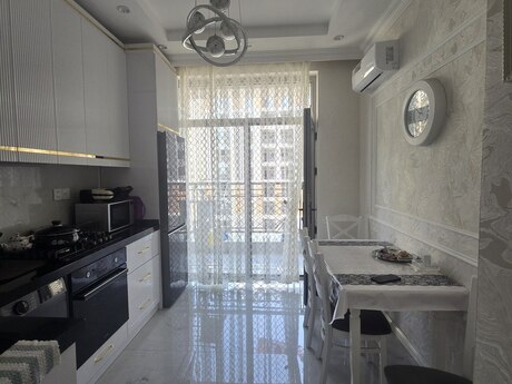 3 otaqlı mənzil, 110 m², 28 May: 400 000 ₼ 3
