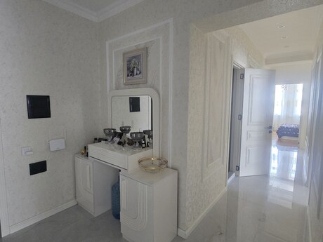 3 otaqlı mənzil, 110 m², 28 May: 400 000 ₼ 5
