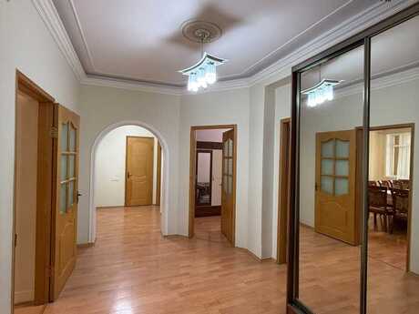 4-room apartment, 132 m², Həzi Aslanov: 325 000 ₼ 3
