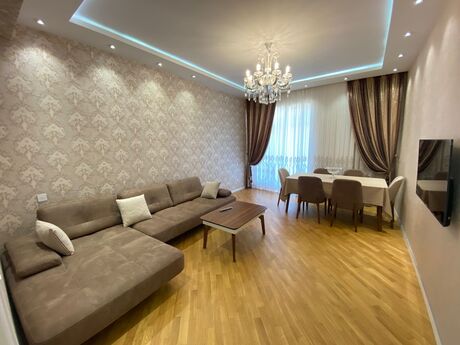 2-room apartment for rent, 95 m², Ağ şəhər: 1 700 ₼/mo 3