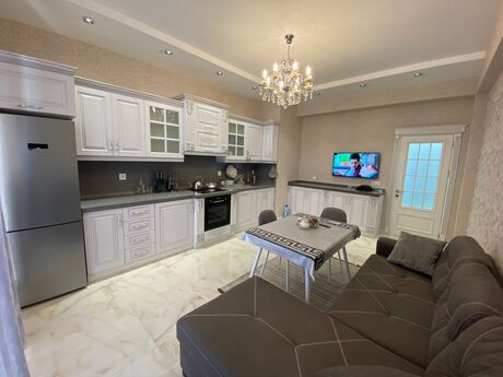 2-room apartment for rent, 95 m², Ağ şəhər: 1 700 ₼/mo 5