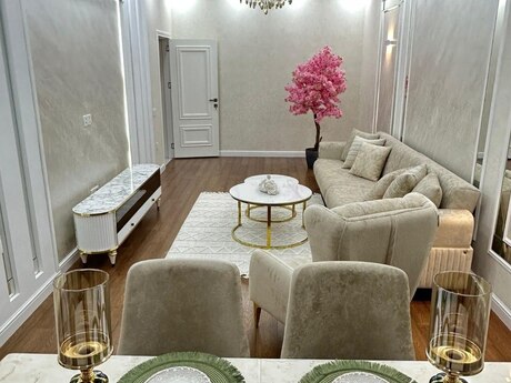 Kirayə 2 otaqlı mənzil, 100 m², Gənclik: 1 400 ₼/ay 3
